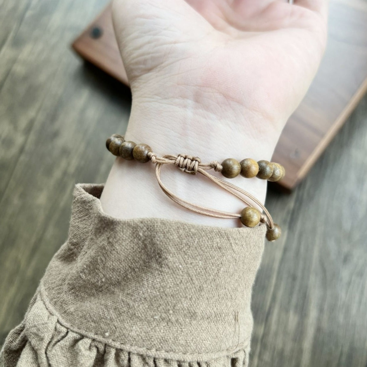 Zen Healing Natural Jade Lotus Pendant Green Sandalwood Bead Calm Bracelet