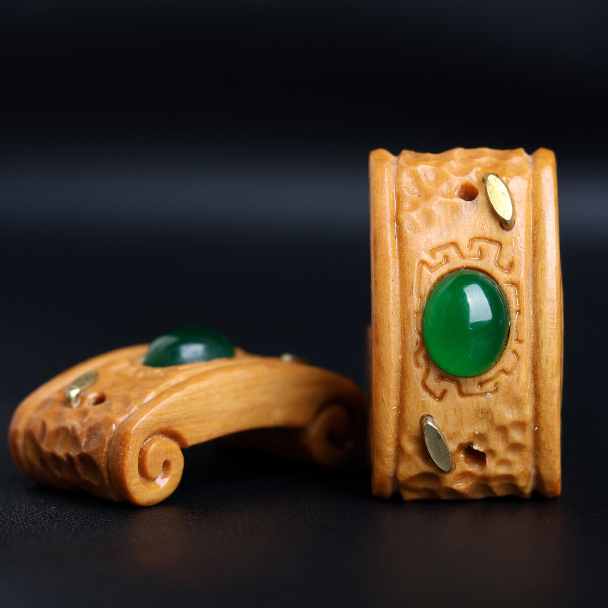 Sculpture en bois de baobab - Garde • Apaise • Calme