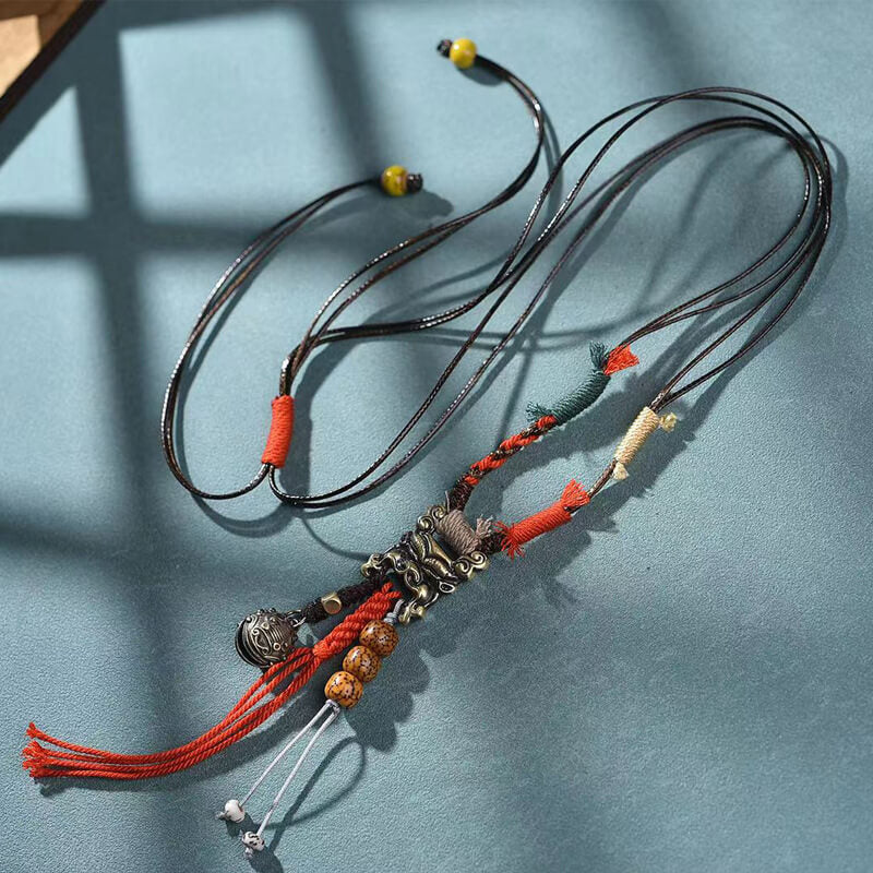Collier avec breloque des Écritures sacrées - Protection