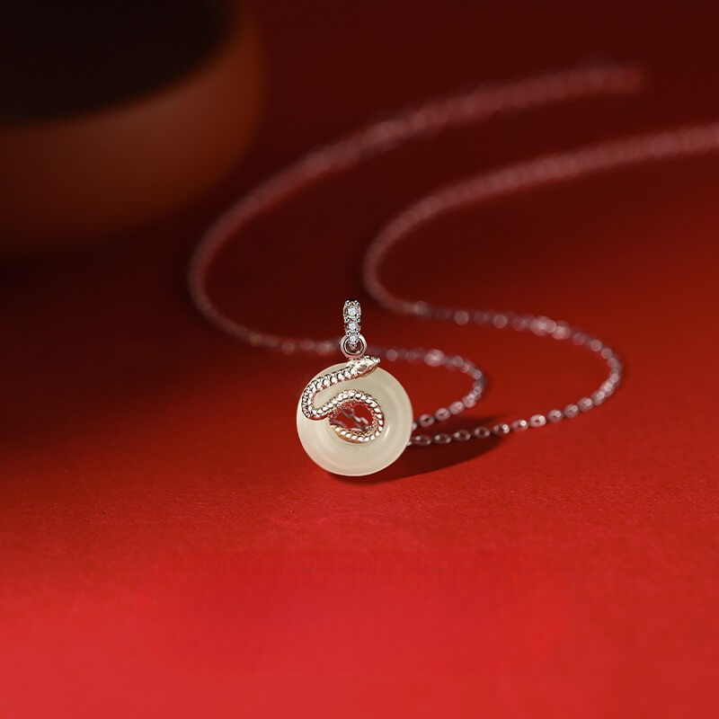 Zen Healing 2025 Chinese Zodiac Snake 925 Sterling Silver Hetian Jade Peace Buckle Protection Pendant Necklace