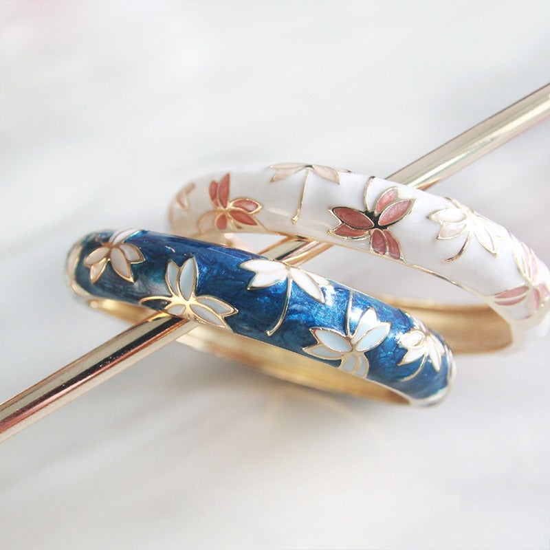 Zen Healing Enamel Maple Leaf Alloy Strength Bangle Bracelet