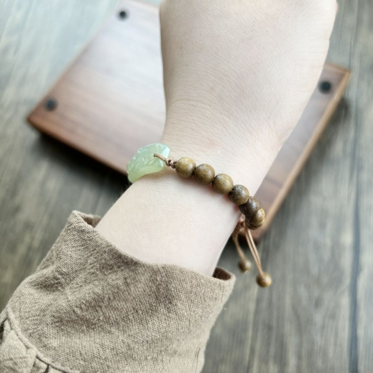 Zen Healing Natural Jade Lotus Pendant Green Sandalwood Bead Calm Bracelet