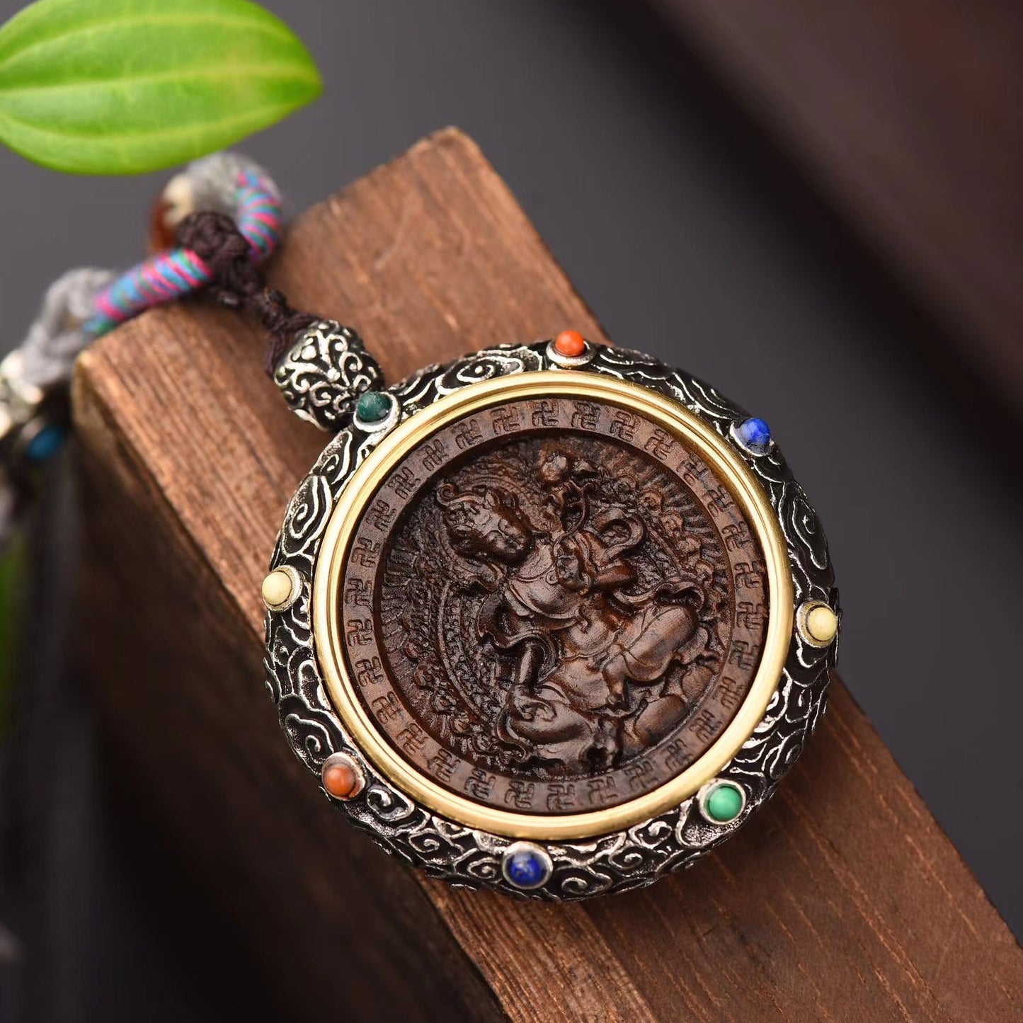 Zen Healing Tibetan Agarwood Nine-Tailed Fox Zhakiram Green Tara Thangka Pendant Protection Necklace