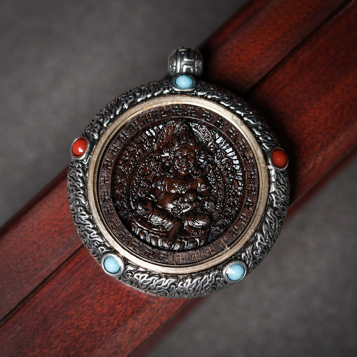Zen Healing Tibetan Agarwood Nine-Tailed Fox Zhakiram Green Tara Thangka Pendant Protection Necklace
