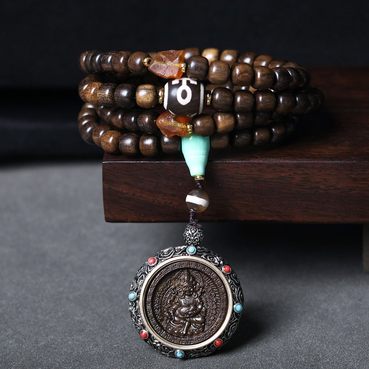 Zen Healing Tibetan Agarwood Nine-Tailed Fox Zhakiram Green Tara Thangka Pendant Protection Necklace