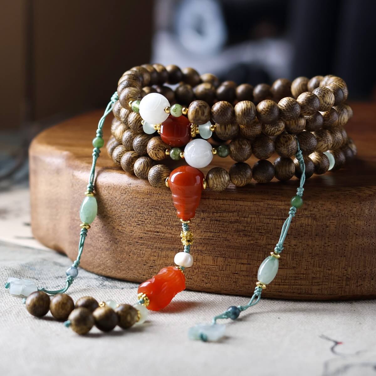 108 Mala Beads Brunei Agarwood Red Agate Jade Peace Strength Bracelet