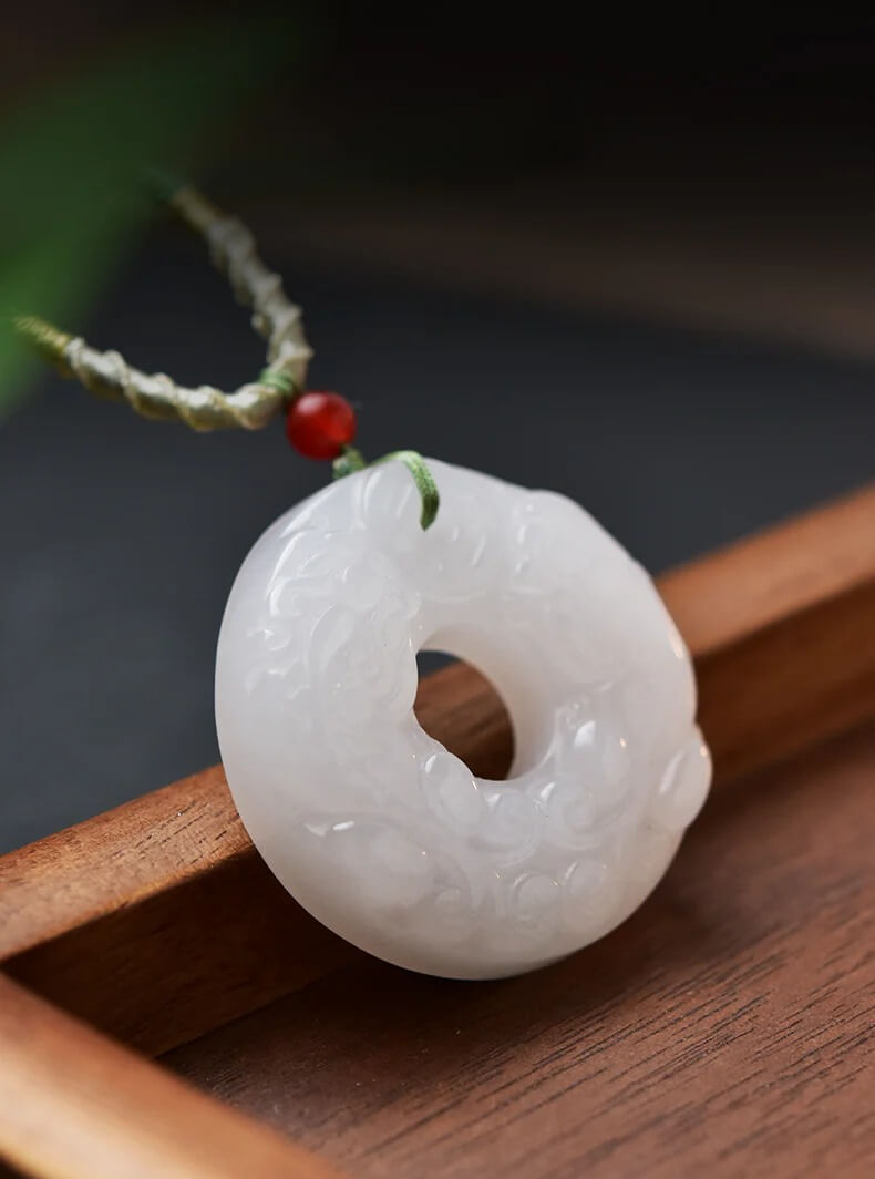 Gold Silk Jade Pi Xiu Peace Amulet Pendant Wealth Safety Necklace