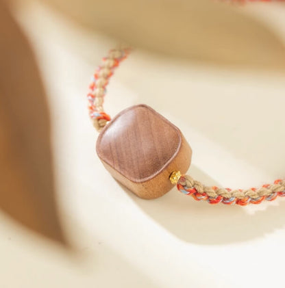 Bracelet tressé à la main en bois de santal vieilli de Mysore Wuyipai - Paix • Amulette • Bon augure