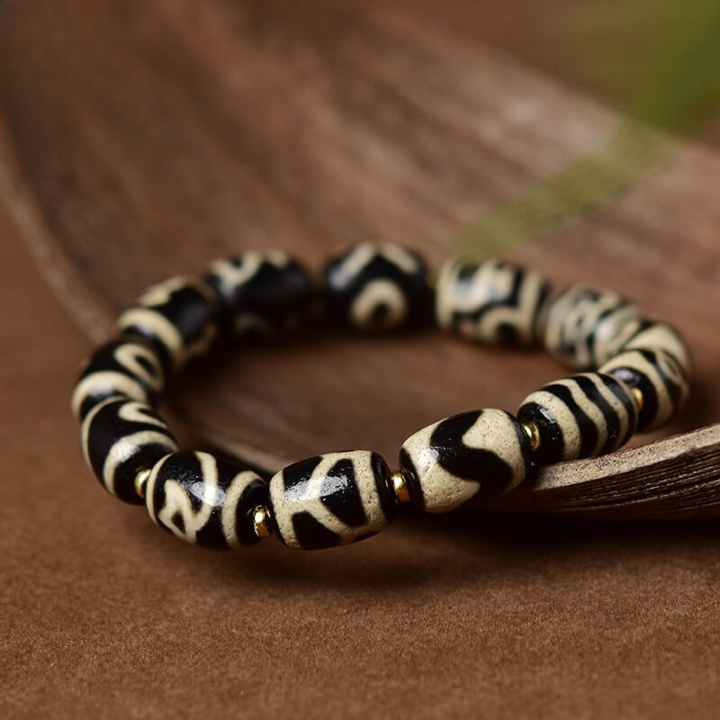 Tibetan Natural Agate Third Eye Dzi Bead Wealth & Prosperity Bracelet