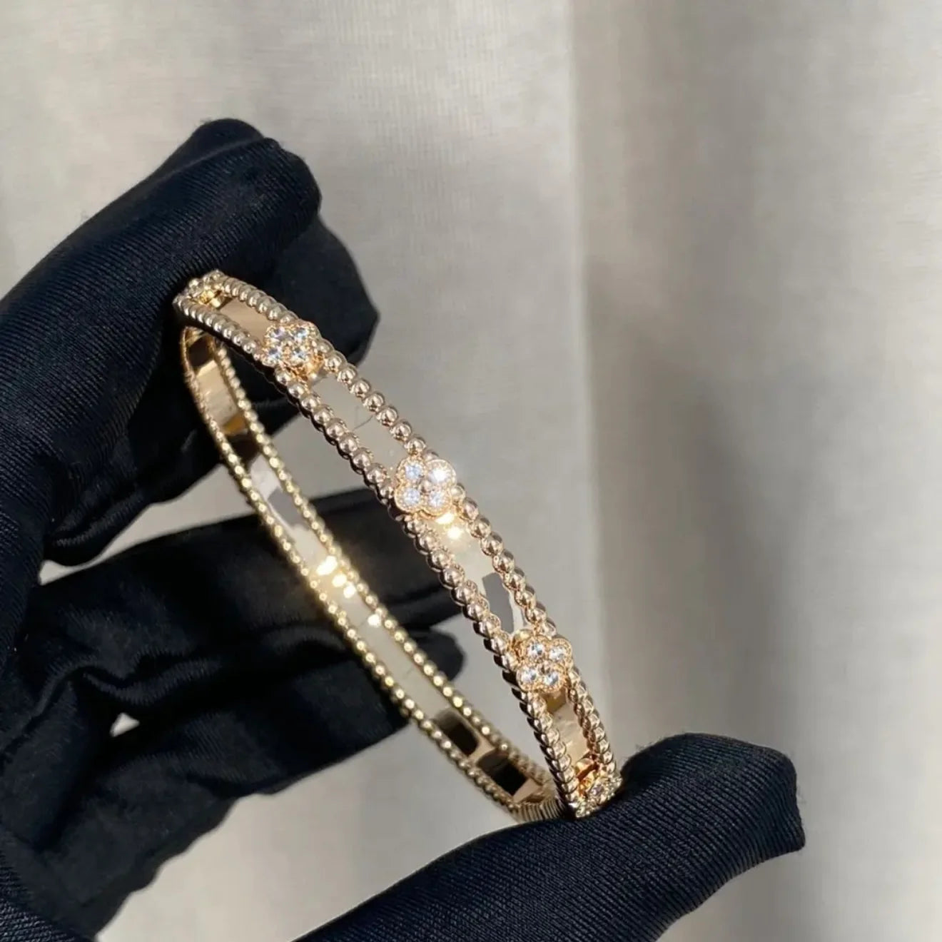 Zen Healing 18K gold-plated Clover Bracelet Luxury Cubic Zircon Diamond