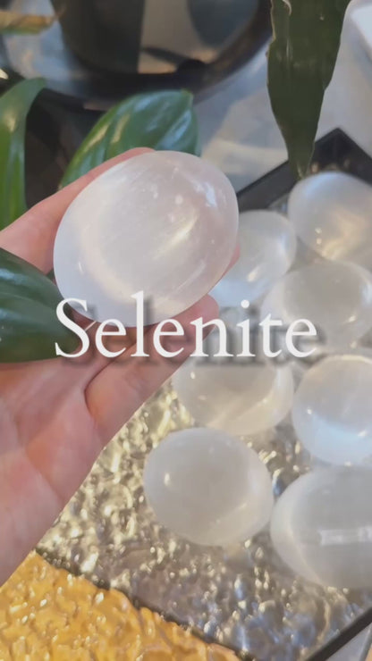 selenite - Gentle energy of calming and healing